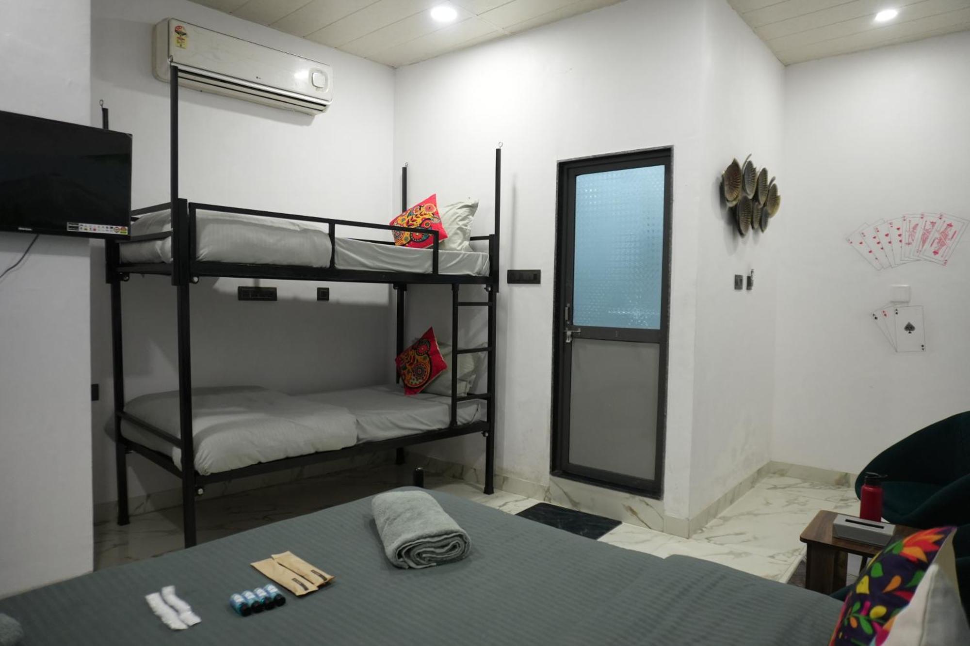 Hotel Funky Backpackers Udajpur Zewnętrze zdjęcie