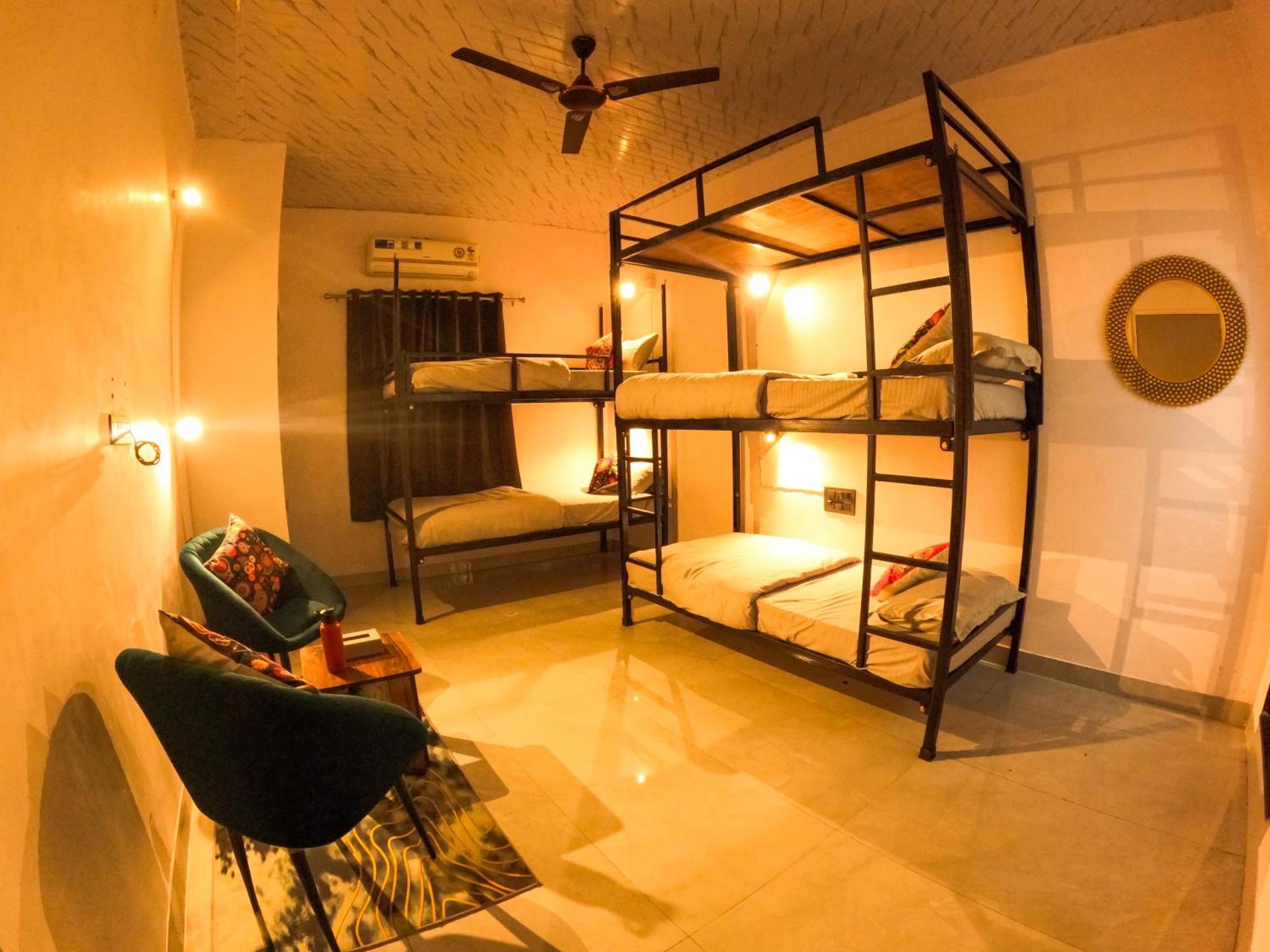Hotel Funky Backpackers Udajpur Zewnętrze zdjęcie