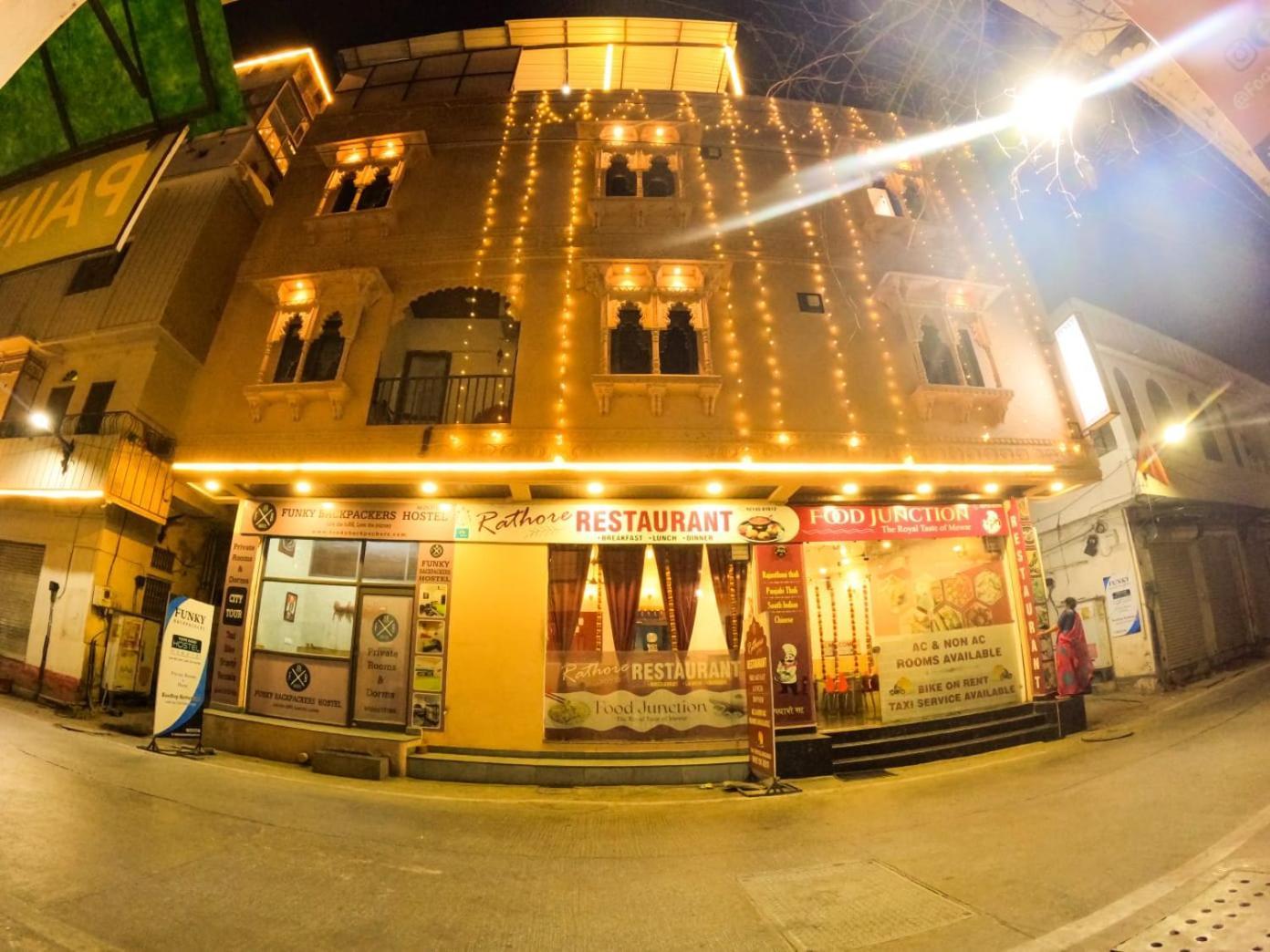 Hotel Funky Backpackers Udajpur Zewnętrze zdjęcie